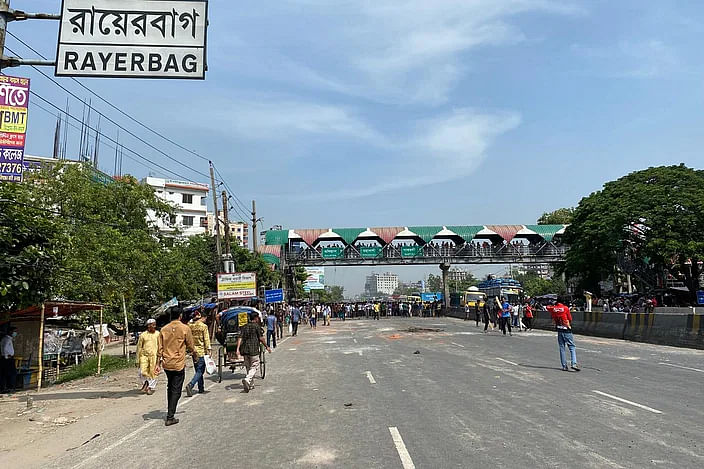 No vehicles are plying in the city’s Shanir Akhra, Kazla, Rayerbag